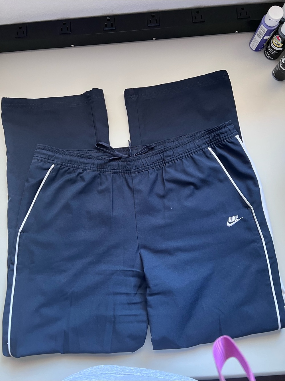 Vintage Nike Women’s M Navy Track Pants White Piping Y2K Swoosh